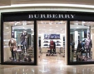 Negozi di abbigliamento Burberry nella provincia di Udine